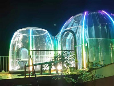 هل يمكنني رؤية النجوم من داخل خيمة على شكل قبة زجاجية؟